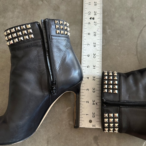 Manolo Blahnik Studded Black leather Ankle Boots 36 - Picture 7 of 7